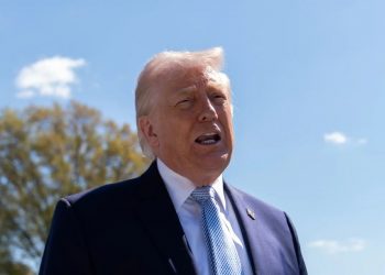 Donald Trump Umumkan Blokade Selat Hormuz Usai Negosiasi Damai Gagal