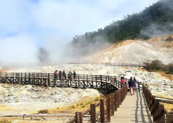 Wisata Kawah Sikidang Banjarnegara Kian Populer dengan Keindahan dan Kisah Legenda