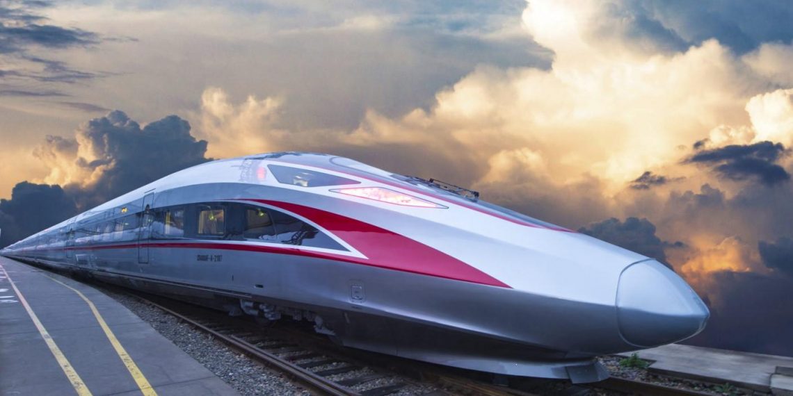 KCIC Catat Lonjakan Penumpang Long Weekend, 33.602 Tiket Whoosh Ludes untuk Periode 13-14 Mei