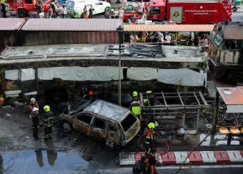 Masinis Positif Narkoba, Kereta Tabrak Bus di Bangkok hingga Terbakar: 8 Orang Tewas