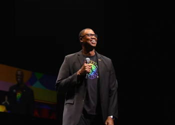 Warisan Jason Collins Masih Hidup, Atlet LGBTQ Masih Takut Terbuka pada 2026