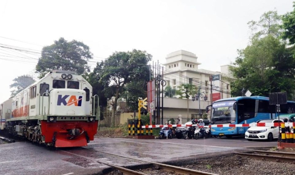 Menhub Tutup 172 Perlintasan Kereta Ilegal untuk Kurangi Risiko Kecelakaan