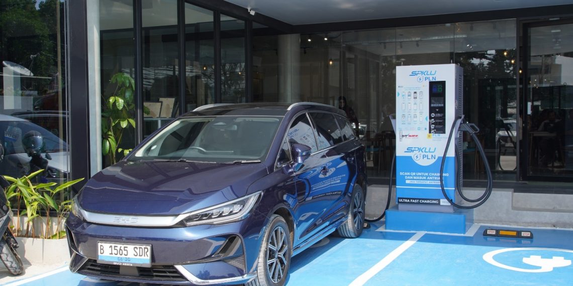PLN Indonesia Power Hadirkan EV Charging Initiative, Dukung Gaya Hidup Rendah Emisi