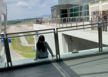 Insiden Beruntun di Bandara Kuala Lumpur, Dua Warga Asing Terjatuh