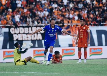Adam Alis Jadi Pahlawan, Persib Tumbangkan Persija 2-1