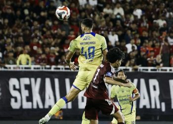 Persib Menang Gila-gilaan di Kandang PSM, Gelar Juara Makin Dekat