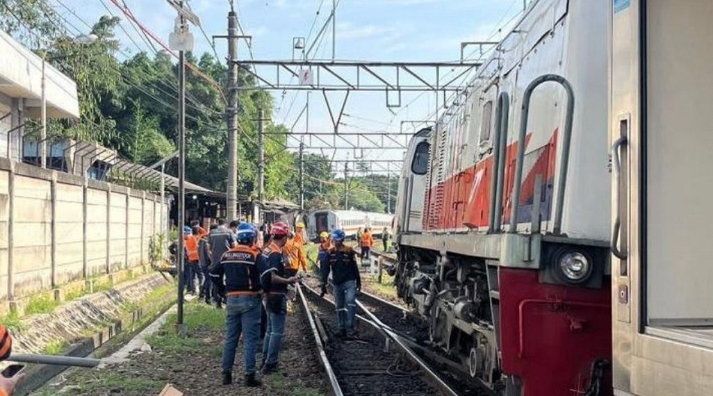 Dua Kereta Mogok di Pasar Senen, Sejumlah Perjalanan KA Alami Keterlambatan