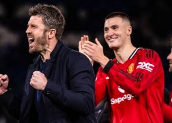 Manchester United Permanenkan Michael Carrick sebagai Manajer