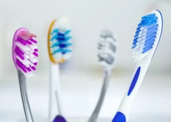 Dokter Ungkap Waktu Ideal Ganti Sikat Gigi pada 2026, Jangan Tunggu Bulu Mekar