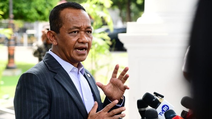 Harga Diesel SPBU Swasta Melonjak, Bahlil Tegaskan Solar dan Bensin Subsidi Tidak Naik