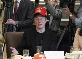SpaceX Siap IPO dengan Valuasi Rp 3.200 Triliun, Musk Pastikan Tidak Akan Lepas Satu Saham pun