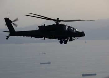 Gencatan Senjata Buyar, Iran Serang Tiga Kapal Perusak AS di Selat Hormuz dengan Rudal dan Drone