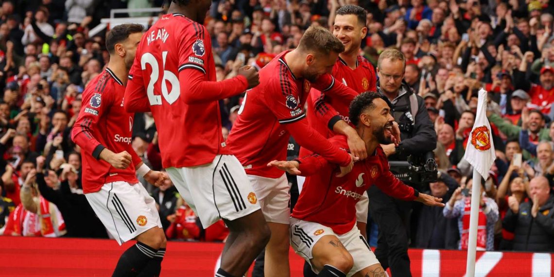 Manchester United Finis Tiga Besar Usai Tekuk Nottingham Forest 3-2