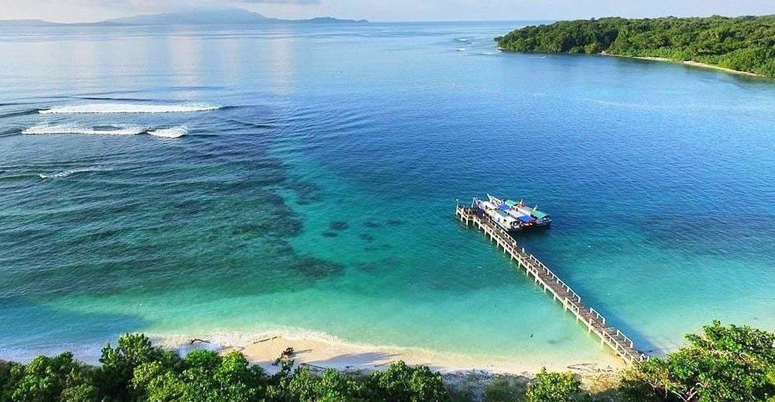 Jelajahi 3 Pulau Menawan di Ujung Kulon yang Cocok untuk Liburan Bahari