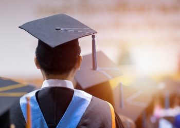Survei Ungkap 10 Jurusan Kuliah yang Paling Disesali Setelah Lulus