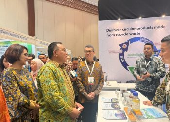 Menteri Lingkungan Hidup Tinjau Inovasi Pengelolaan Sampah Plastik Chandra Asri Group di Invirotech 202