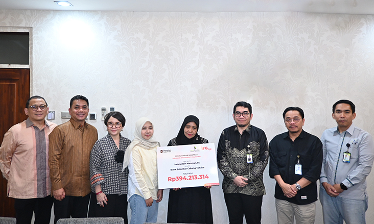 IFG Life Serahkan Klaim Asuransi Kredit Rp394,2 Juta kepada Ahli Waris Nasabah Bank Sulselbar