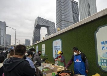 Penjualan Melemah, Laba Industri China Malah Tumbuh Pesat