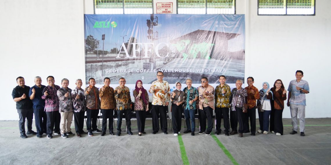 PT KBI Dukung Soft Launching Gudang SRG Berbasis Rel di Bandung
