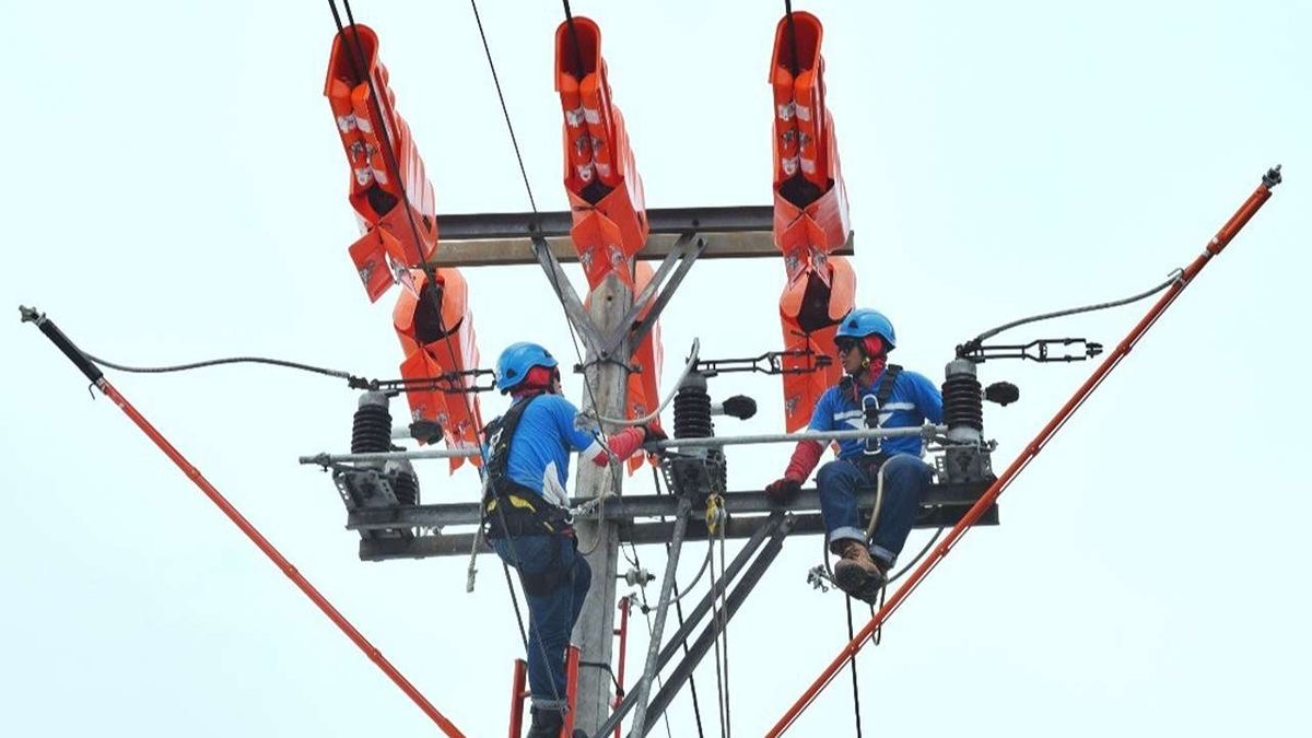 Bahlil Ungkap 3 Penyebab Pemadaman Listrik Bergilir di Indonesia