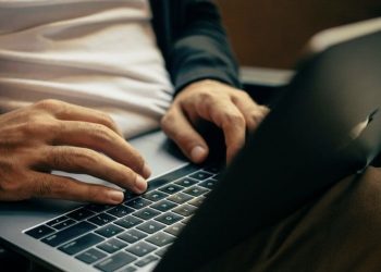 Empat Cara Sederhana Menurunkan Tekanan Darah yang Bisa Dilakukan di Rumah
