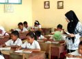 Gaji Guru Diusulkan Minimal Rp 5 Juta per Bulan, Komisi X Sebut Lebih Layak