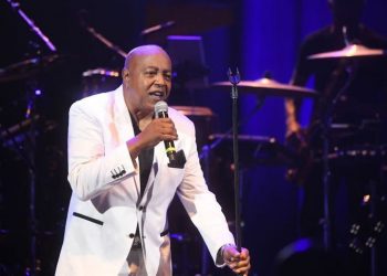 Peabo Bryson, Peraih Grammy dan Suara Ikonik Lagu Disney, Tutup Usia