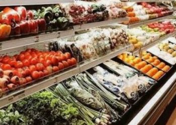 Penelitian Temukan Mikroplastik pada Buah dan Sayuran yang Banyak Dikonsumsi