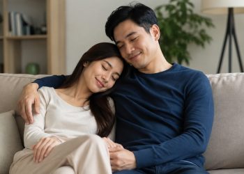 Bukan Sekadar Nyaman, Ini Alasan Ilmiah Mengapa Seseorang Bisa Menenangkanmu
