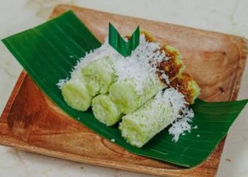 Pakar Peringatkan Risiko Kesehatan dari Kue Putu yang Dikukus dengan Pipa PVC