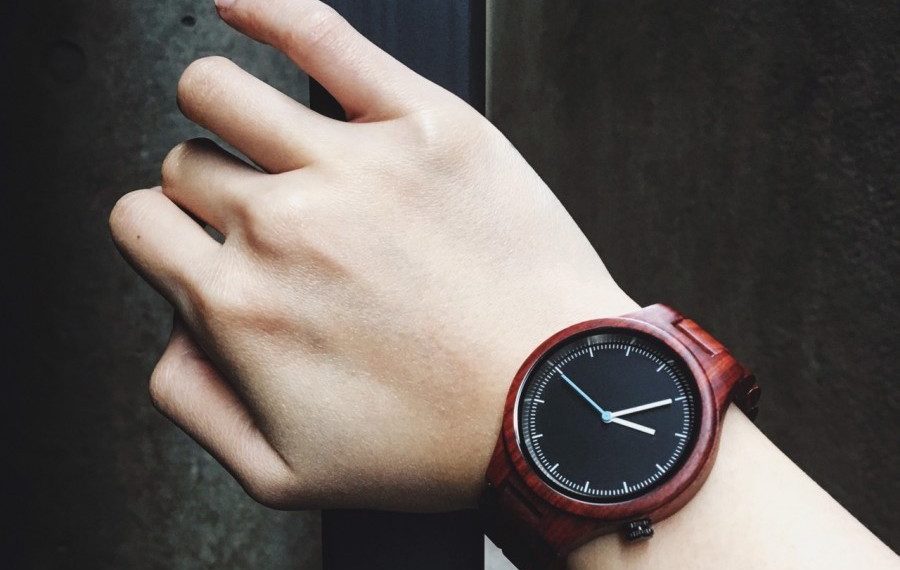 Cara Pakai Jam Tangan Sering Dikaitkan dengan Karakter, Kamu Lebih Suka di Tangan Kanan atau Kiri?