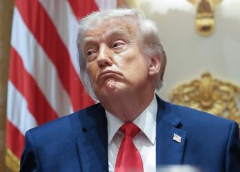 Trump Makin Agresif Bersihkan Birokrasi, Ribuan PNS Bergaji Tinggi Masuk Daftar Incaran