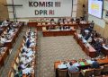 Pemerintah Usulkan Batas Usia Pensiun Polri Berbeda Berdasarkan Kepangkatan