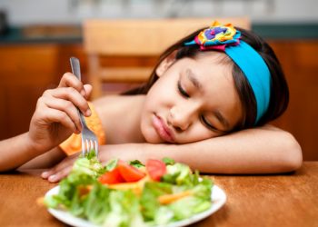 Anak Dipaksa Makan Justru Bikin Trauma, Ini yang Terjadi di Dalam Tubuhnya