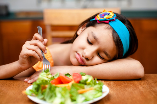 Anak Dipaksa Makan Justru Bikin Trauma, Ini yang Terjadi di Dalam Tubuhnya