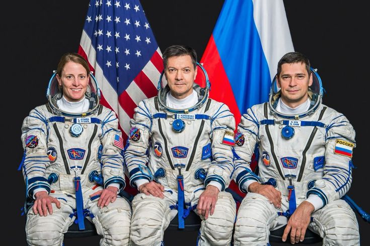 Astronaut AS dan Rusia Mendarat Selamat Usai Delapan Bulan Bertugas di ISS