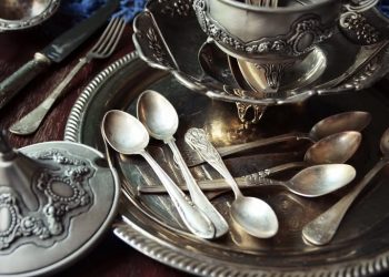 Koleksi Cutlery Ikonis Soroti Perkembangan Desain Peralatan Makan Modern