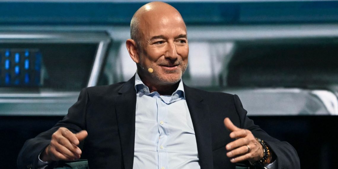 Pendiri Amazon Jeff Bezos Jajaki Peluang Jadi Investor Liverpool