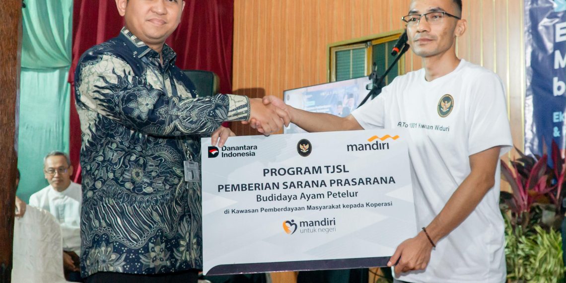 Bank Mandiri Dorong Pemberdayaan Perempuan Lewat Program Ayam Elba di Kendal