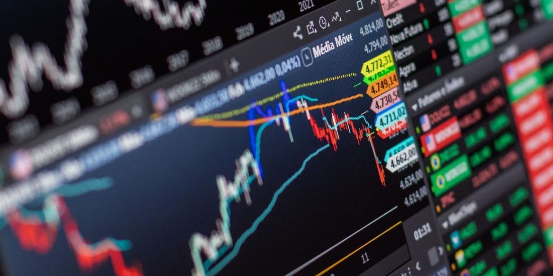 IHSG Rebound ke Zona Hijau, Nilai Transaksi Tembus Rp5,8 Triliun