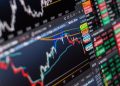 IHSG Rebound ke Zona Hijau, Nilai Transaksi Tembus Rp5,8 Triliun