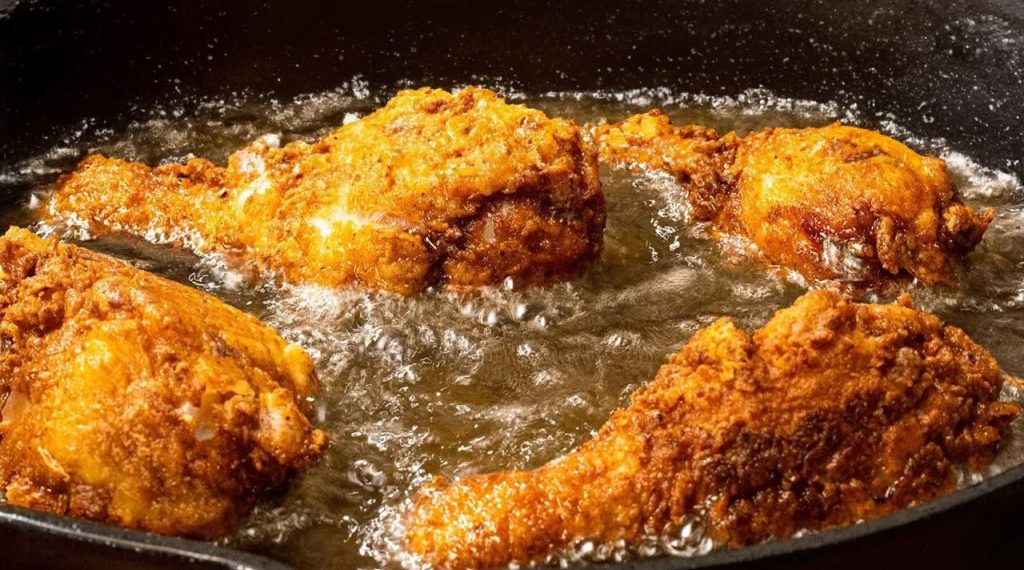 Viral Pembeli Ayam Gunting Dimarahi Saat Hendak Tunjukkan Bukti Pembayaran QRIS