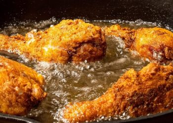 Viral Pembeli Ayam Gunting Dimarahi Saat Hendak Tunjukkan Bukti Pembayaran QRIS