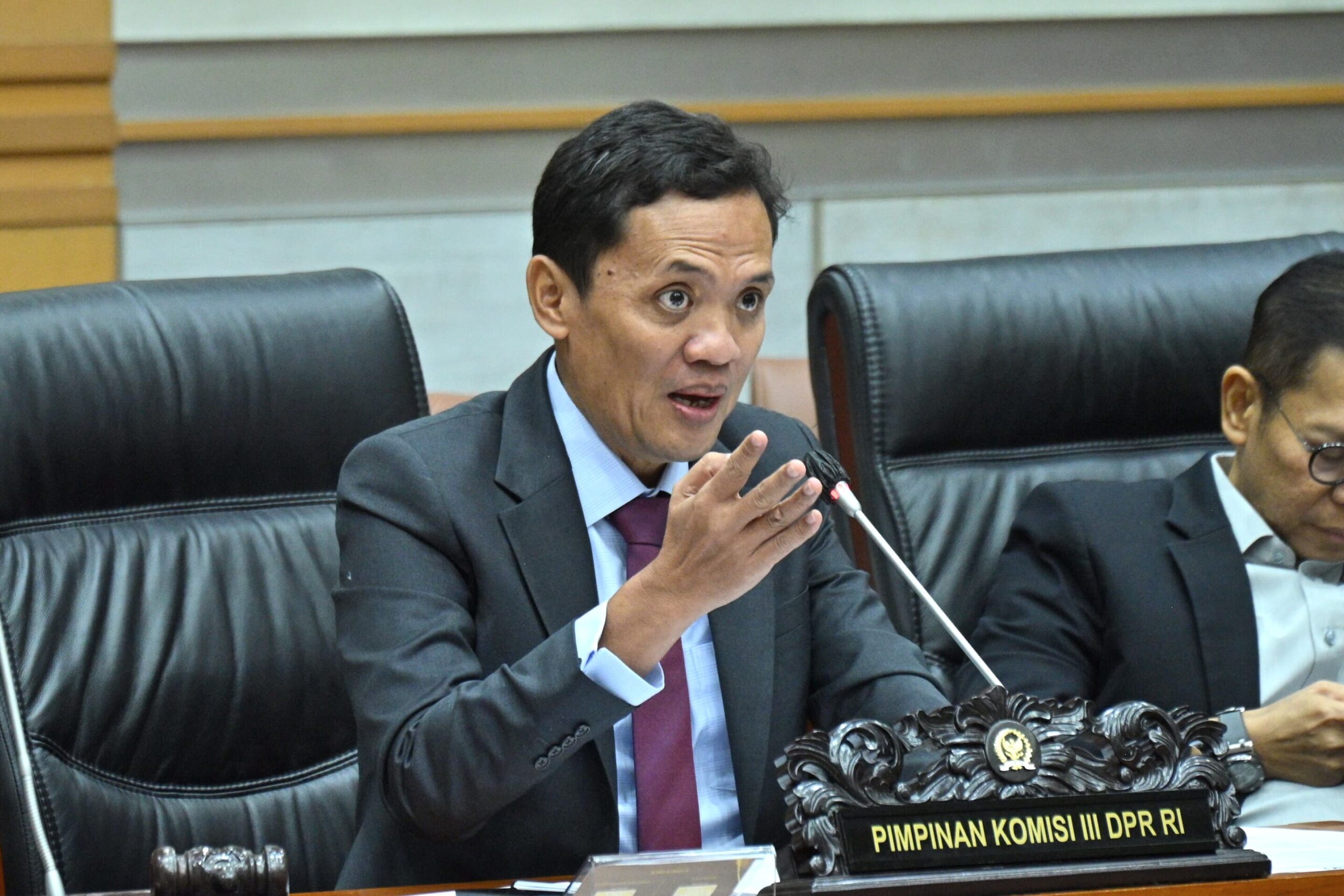 Komisi III DPR Sebut Kasus Eks Jampidsus Febrie Adriansyah Layak Masuk Kategori Mega Korupsi