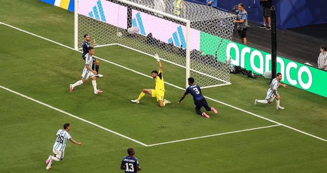 Perlawanan Luar Biasa Tanjung Verde! Argentina Menang Dramatis Lewat Gol Bunuh Diri