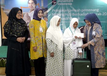 BSI Berangkatkan Umrah 50 Nasabah Tabungan Haji, Perkuat Ekosistem Haji dan Umrah Jadi Motor Pertumbuhan Dana Murah