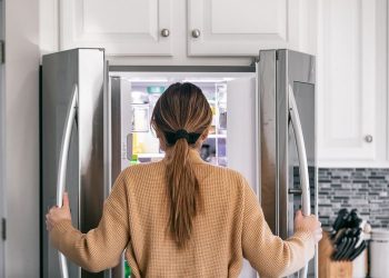 Kenapa Kita Suka Makan Saat Stres? Ini Penyebabnya