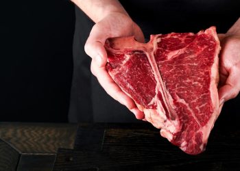 Makan Daging Merah Setiap Hari Benarkah Berbahaya bagi Kesehatan?