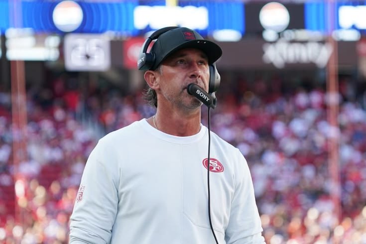 Pelatih 49ers Kyle Shanahan Alami Gegar Otak Usai Kecelakaan Mobil