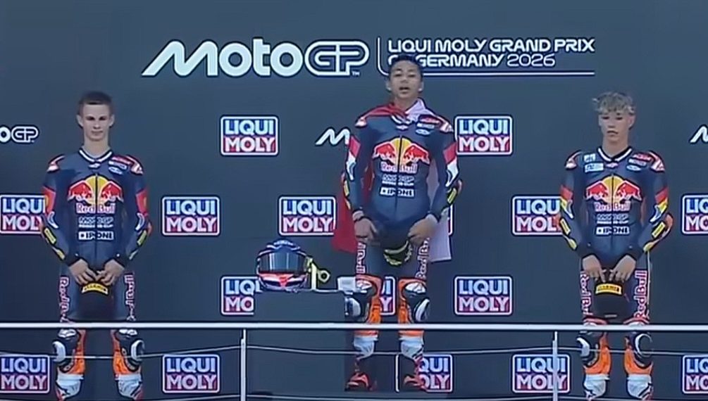 Luar Biasa! Kiandra Ramadhipa Persembahkan Kemenangan untuk Indonesia di MotoGP Rookies Cup Jerman